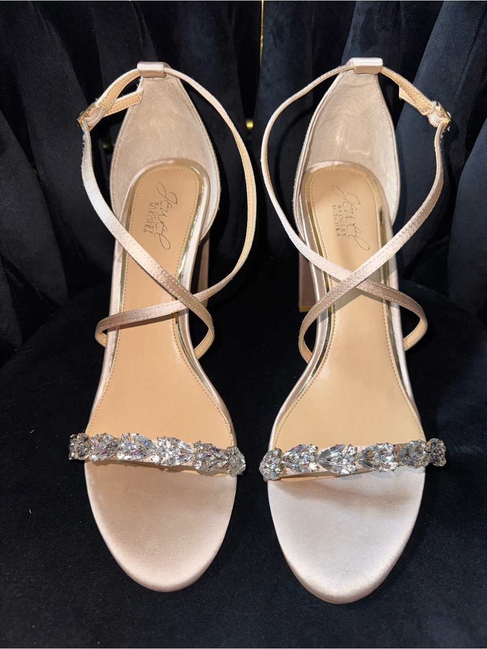 Badgley Mischka Champagne Satin Nella Embellished Block Heel Size 9 NEW